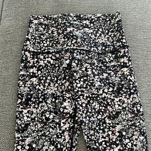 Lululemon crop leggings